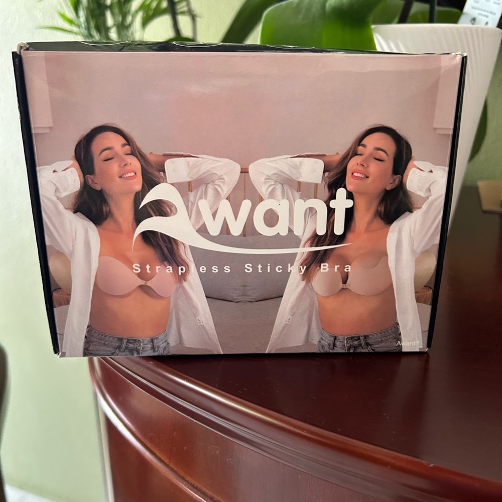 Strapless Sticky Bra - Nude - AWANT